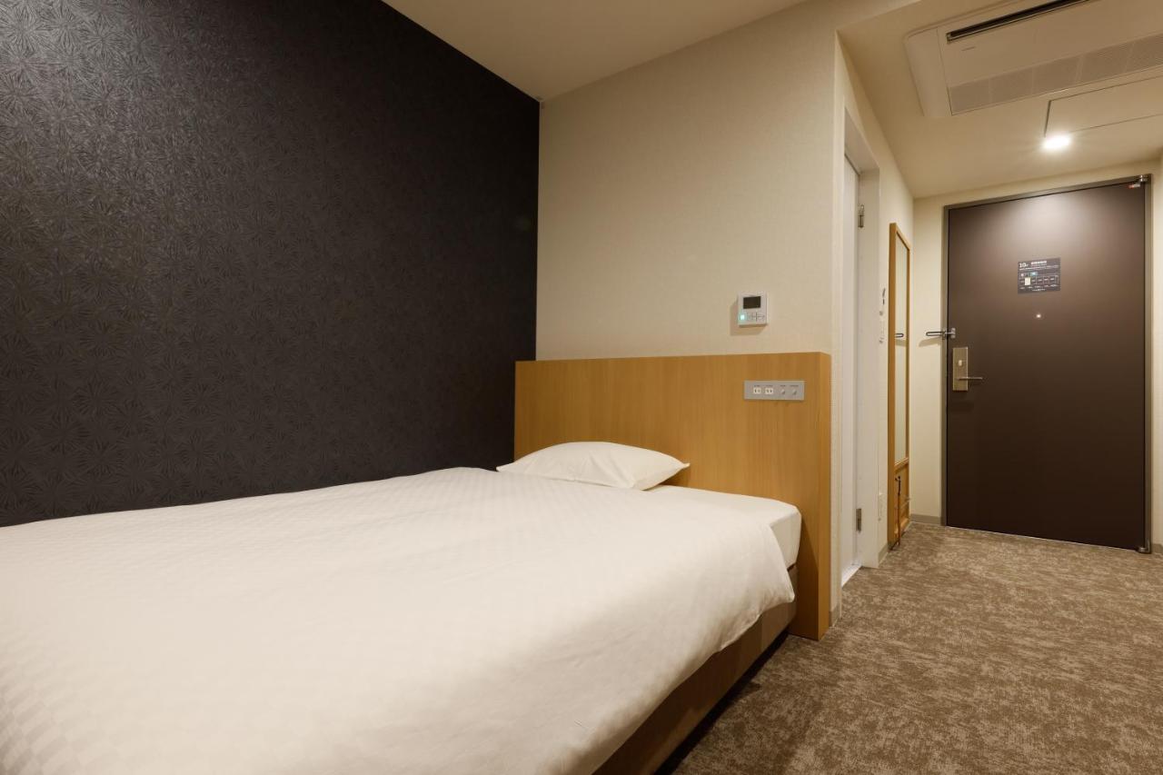 Plum Hotel Осака Экстерьер фото
